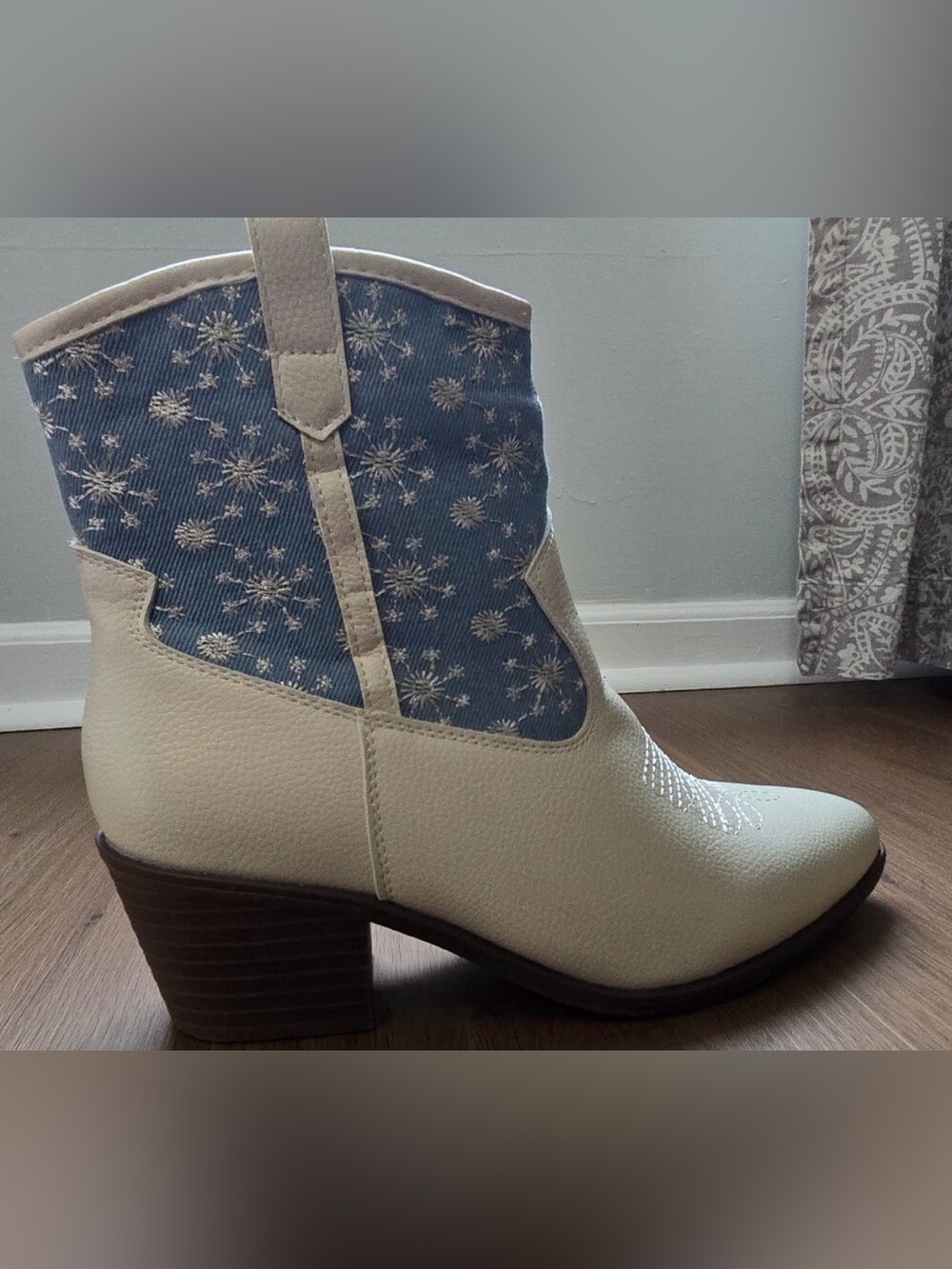 Cream Western Heeled Ankle Boot with Blue Embroidered Shaft